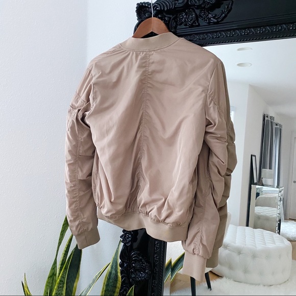 H&M | Women’s Oversized Tan Bomber Jacket - Picture 2 of 3